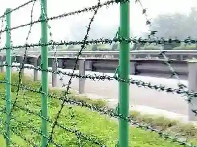 1 2 x 1 2 welded wire fence