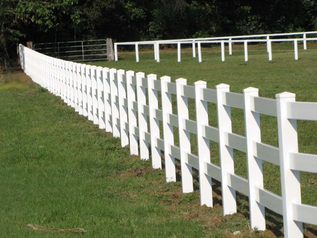 Vinyl Ranch Rail Fencing – Durable, Stylish &#038; Maintenance-Free
